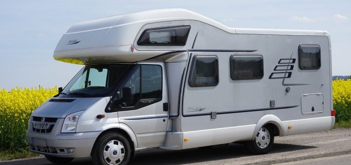 Campers en bestelwagens: de perfecte voertuigen om in alle rust te reizen