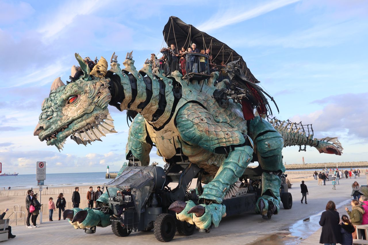 Waar kun je de draak van Calais zien? 1 dragon de calais