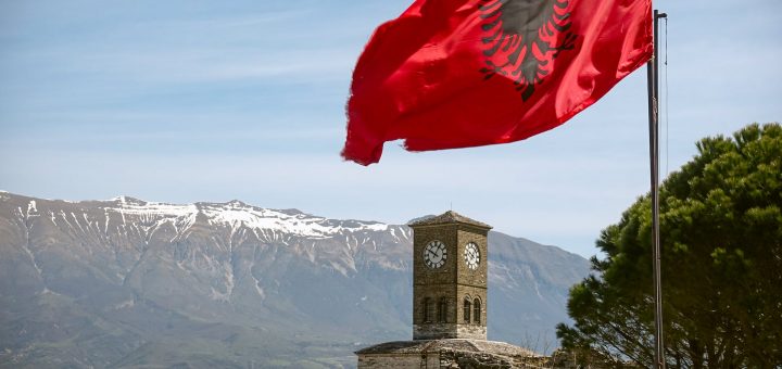 Reizen naar Albanië